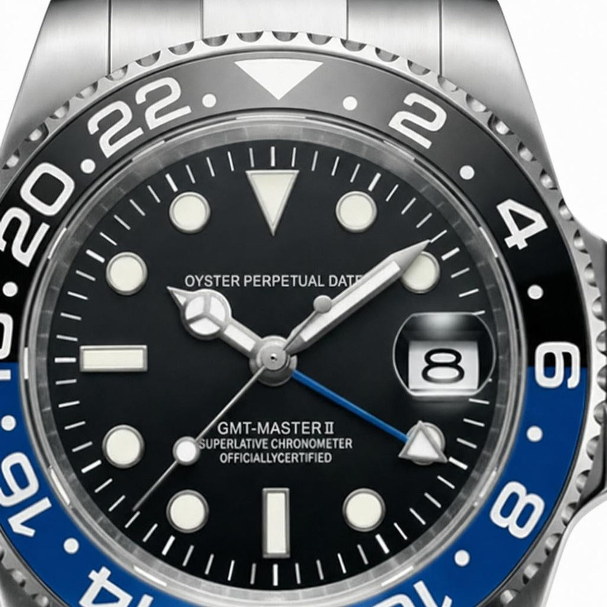 Montre Seiko mod SEIKO GMT batman, gros plan sur le cadran — Time2Seiko