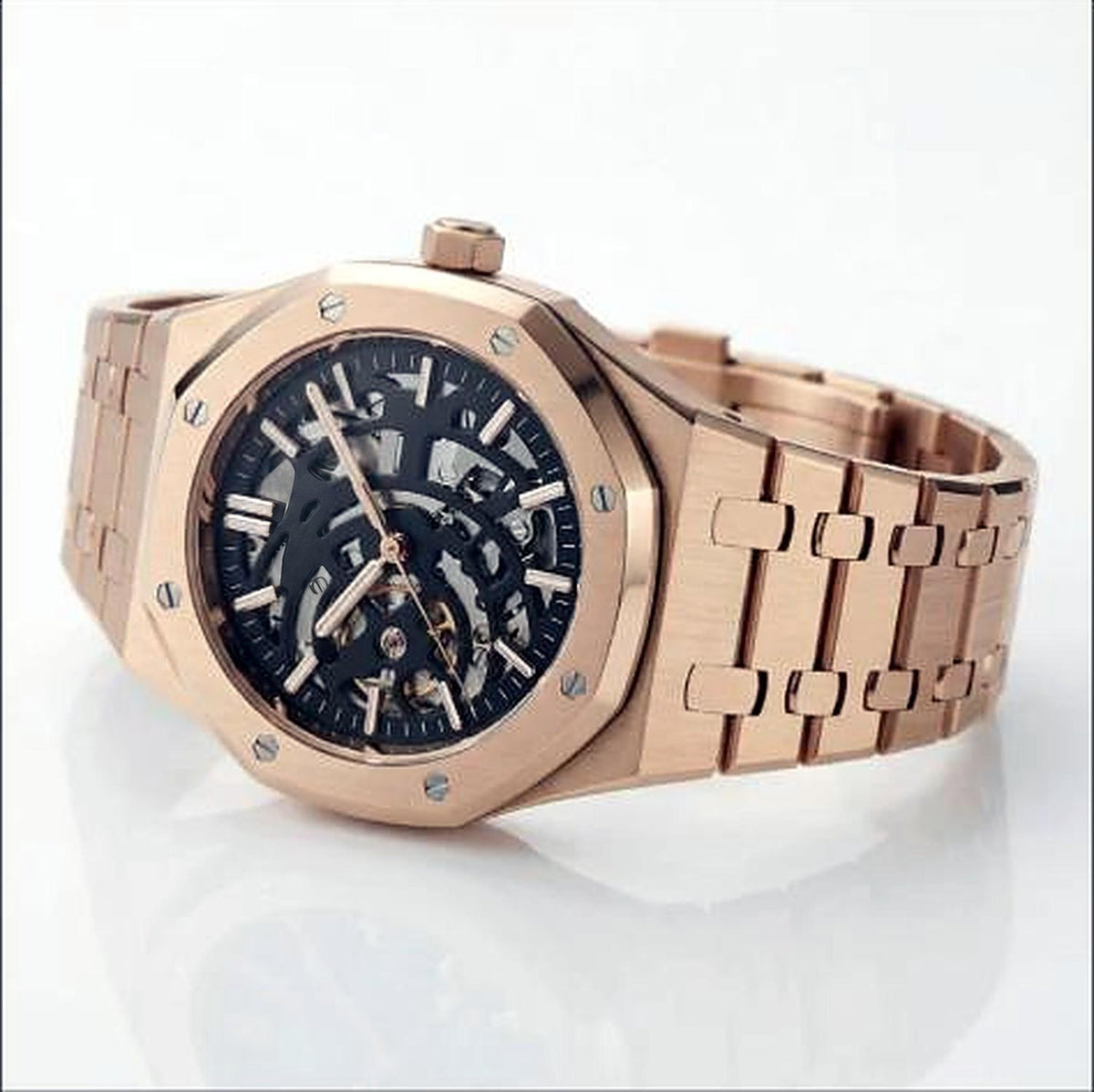 Montre Seiko mod SEIKOAK squelette rose edition speciale, vue trois-quarts — Time2Seiko