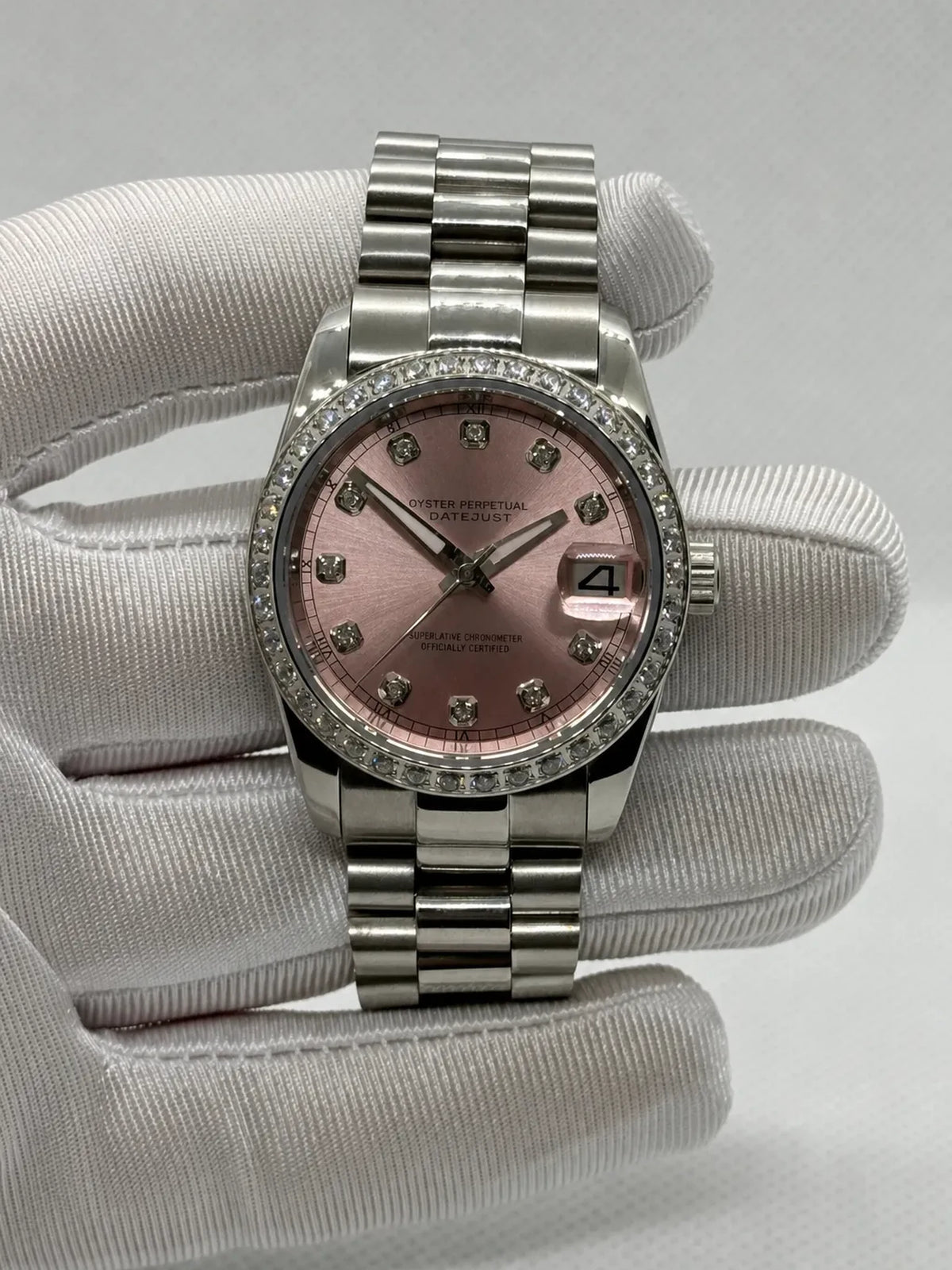 Montre Seiko mod SEIKOJUST rose femme, vue de face — Time2Seiko