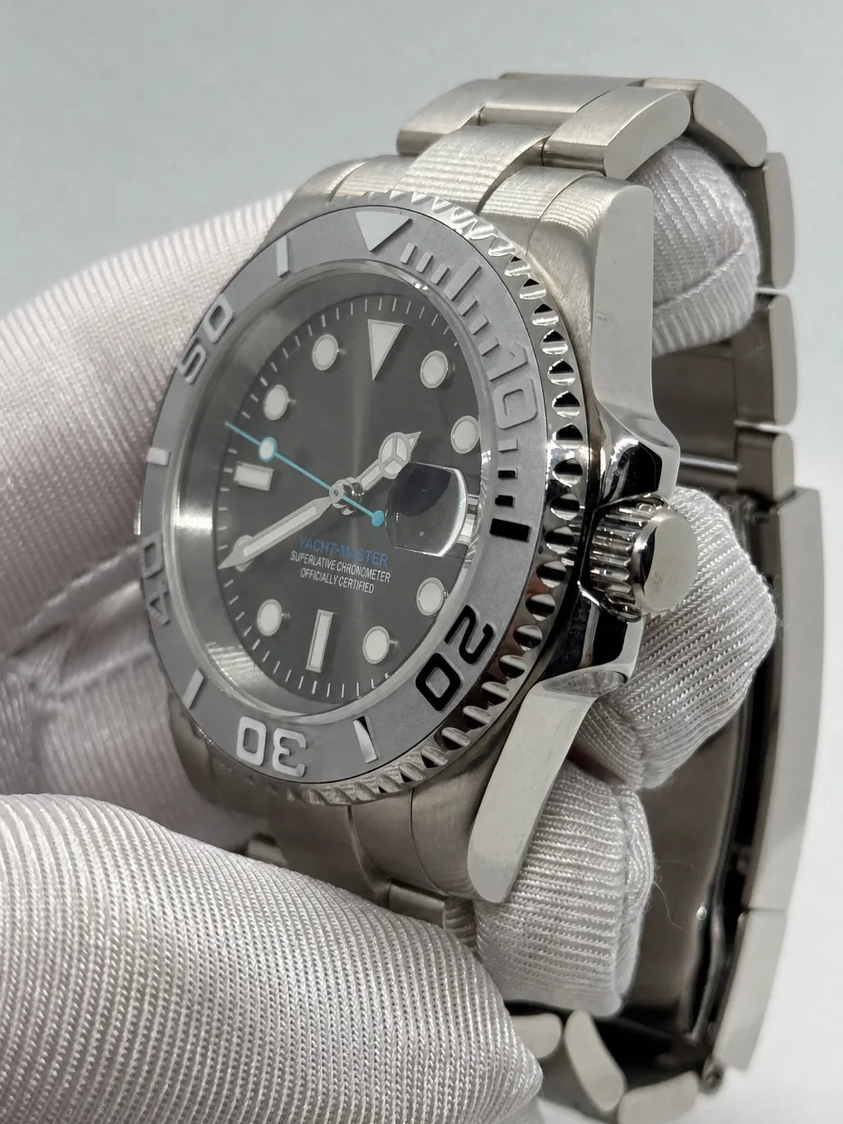 Montre Seiko mod SEIKOMARINER white, vue 3 — Time2Seiko
